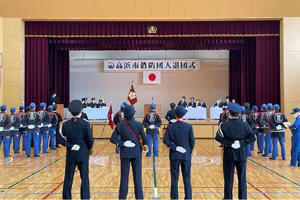 【写真】実践高浜市消防団入退団式1
