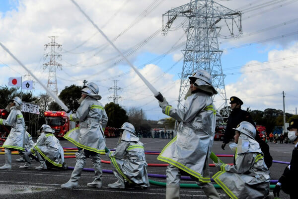 【写真】2026年東浦町消防出初式-一斉放水