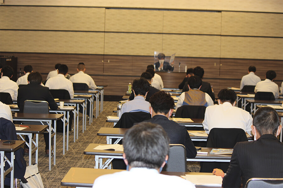 新年度になり事務局のメンバーが変わりました4