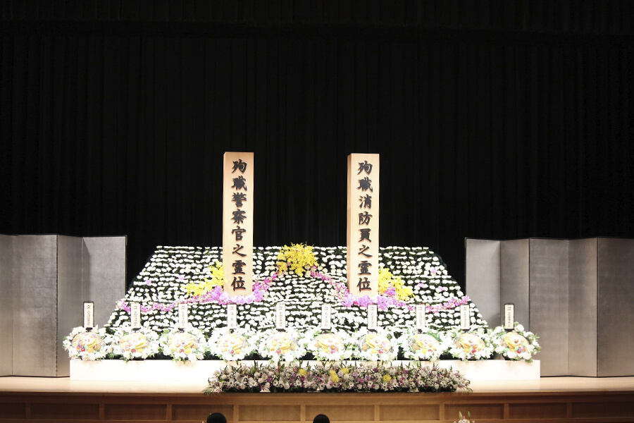 慰霊祭の祭壇