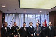 愛知県消防協会の会長及び副会長が愛知県議会議長等を表敬訪問した記念写真-写真
