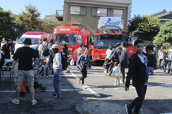 「第5回愛知県消防連合フェア」展示ブース-写真